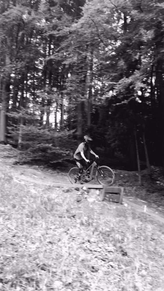 ROLL OUT the @rockshox ULTIMATE equipped TYCOON 10 on home soil. Our interpretation of eGravity. 🎥 @bikeparkosternohe 🙏🔥