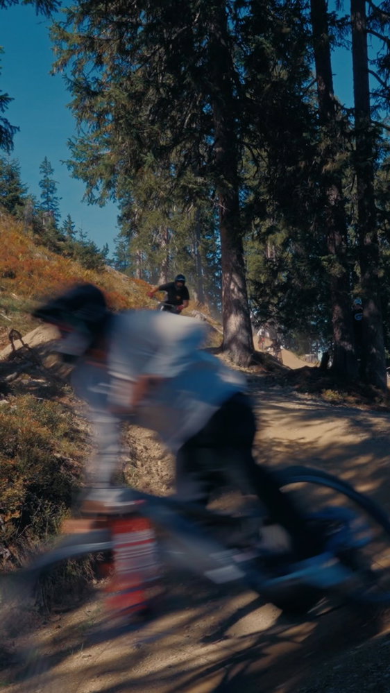 These days were special. Thx to the whole at Leogang @tobiasarens @lasse.loenneberga @itsdanmtb @dennisschroettermtb @ch