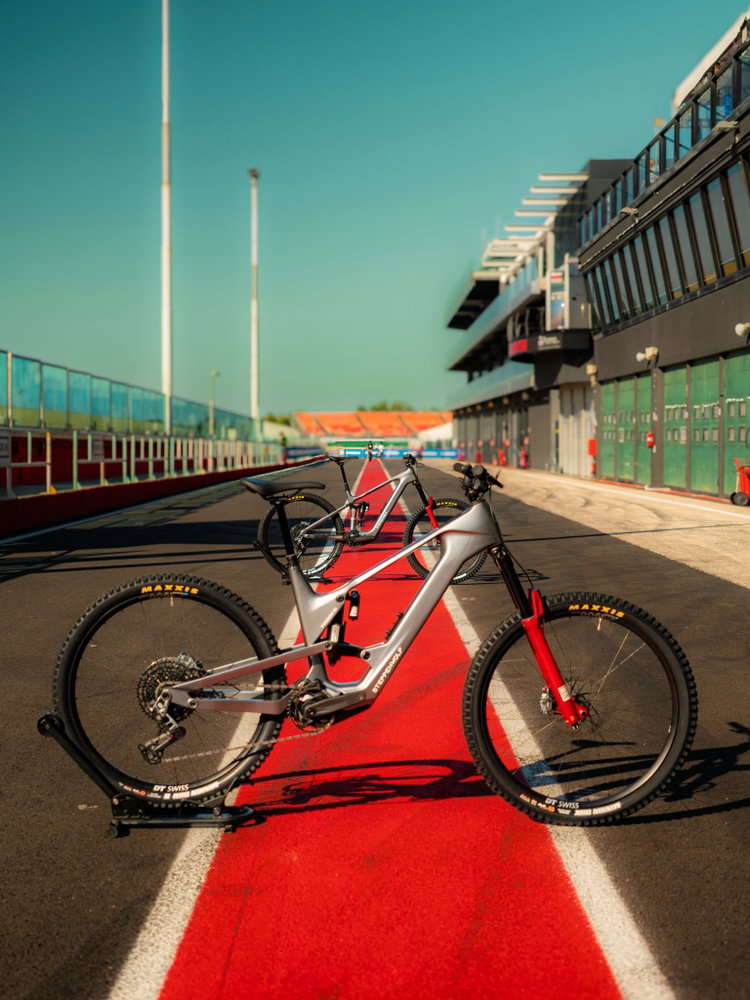 The 10. Silver. Red. Performance. The “10” stands for STEPPENWOLF in its purest form. Coming early 2027 with the brand-n