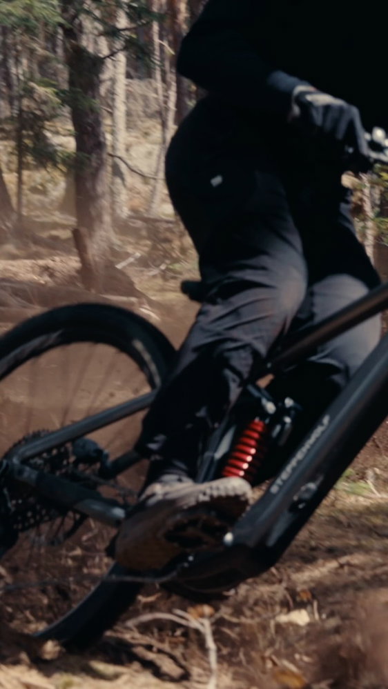 Escalation mode. @moritzwirth.mtb took a seat on our TUNDRA 10 for little entertaining test ride 🔥😮‍💨 Epic 🎥🎬 by @dpfilm